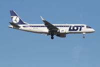 SP-LIN @ EBBR - Flight LO235 - by Daniel Vanderauwera