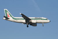 EI-IMC @ EBBR - Arrival of flight AZ148 - by Daniel Vanderauwera