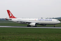TC-JNK @ VIE - Turkish Airlines - by Chris Jilli