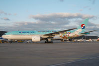 HL7752 @ LOWW - Korean Boeing 777-200 - by Dietmar Schreiber - VAP