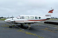N38TC @ HWD - Resident - by Bill Larkins