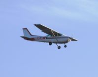N64242 @ KAXN - Cessna 172M Skyhawk on final for runway 31. - by Kreg Anderson