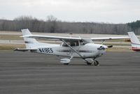 N418ES @ KSTC - Cessna 172R Skyhawk on the line. - by Kreg Anderson
