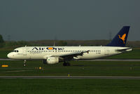 EI-DSM @ LOWW - Air One Airbus A320