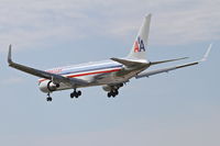 N39364 @ KORD - American Airlines Boeing 767-323, AAL111 arriving from LIRF (Leonardo da Vinci Int'l-Rome), RWY 28 approach KORD. - by Mark Kalfas