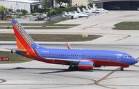 N776WN @ KFLL - Boeing 737-700 - by Mark Pasqualino