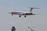 N9420D @ KORD - American Airlines Mcdonnell Douglas Aircraft Co MD 83, AAL1144 arriving from KPHX, RWY 28 KORD. - by Mark Kalfas