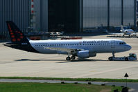 D-ALTD @ DUS - visitor - by Wolfgang Zilske