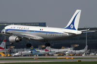 F-GFKJ @ VIE - Air France
