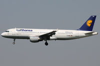 D-AIQC @ VIE - Lufthansa - by Chris Jilli