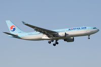 HL7538 @ LOWW - Korean Air A330-200 - by Andy Graf-VAP