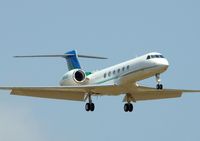 N50KC @ KSAT - Landing 12R - by RWB