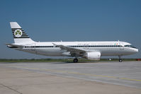 EI-DVM @ LOWW - Aer Lingus Airbus A320 in Retro colors - i like it! - by Dietmar Schreiber - VAP