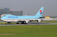 HL7438 @ VIE - Korean Air Cargo - by Chris Jilli