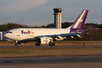 N436FE @ ORF - FedEx N436FE Gillian (FLT FDX307) rolling out on RWY 5 after arrival from Memphis Int'l (KMEM).