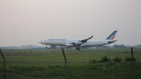 F-GNIH @ LFPO - Airbus A340-313X landing runway 06