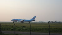 F-HSEX @ LFPO - Boeing 747-422 landing runway 06
