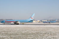 G-CDZI @ LOWS - Thomson 737-800 - by Andy Graf-VAP