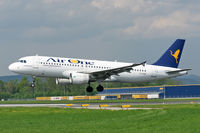 EI-DSM @ LOWL - Alitalia (Air One) Airbus A320-216 landing in LOWL/LNZ