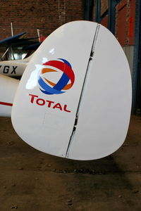 G-AKKB photo, click to enlarge G-AKKB photo, click to enlarge