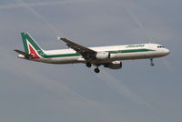 EI-IXH @ EBBR - Flight AZ156 is descending to RWY 02