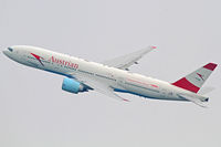 OE-LPC @ VIE - Austrian Airlines