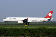 TC-JRC @ EHAM - departure from Schiphol