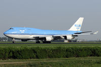 PH-BFD @ EHAM - KLM Asia Boeing 747 during its take off run.