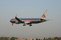N362AA @ EBBR - Flight AA088 is descending to RWY 25L - by Daniel Vanderauwera