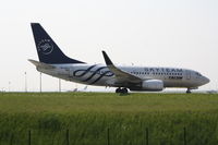 YR-BGF @ LFPG - Skyteam colors