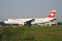 HB-JLP @ LFPG - Swiss newest A320