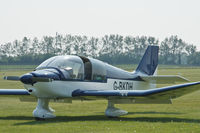G-BKDH @ EGHR - Visiting