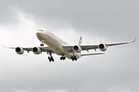 A6-EHF @ EGLL - Etihad - by Artur Bado?