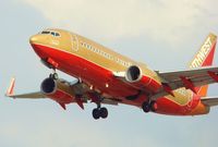 N714CB @ KSAT - Landing 30L