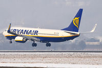 EI-ENE @ EPKK - Ryanair - by Artur Bado?