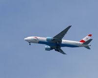 OE-LPB - Flying over Mineola, NY, going to a landing at JFK - by gbmax