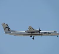N431QX @ LAX - 1/2 miles east of LAX on final to runway 24 - by Helicopterfriend