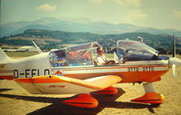 D-EELO - Rieti, Italy August 1985-world gliding championship
Otto ready to return to Germany.
photo digitalized from a positive chrom. - by Paulo S. Molan