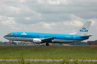 PH-BDR @ EHAM - KLM Boeing 737-400 rotating for take off from Schiphol airport, Amsterdam. - by Henk van Capelle