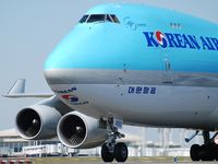 HL7400 @ LFPG - beautiful cargo - by Jean Goubet-FRENCHSKY