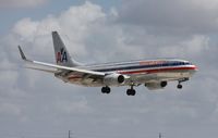 N936AN @ MIA - American 737-800 - by Florida Metal