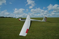 G-DDKW - Southdown Gliding Club on a good day for thermals - by John Richardson