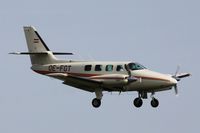 OE-FGT @ ELLX - Rare type at LUX - by Raybin