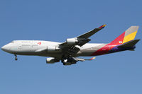 HL7413 @ VIE - Asiana Cargo
