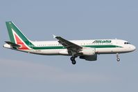 EI-DSU @ LOWW - Aliatalia A320 - by Andy Graf-VAP