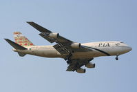 AP-BGG @ EGLL - Pakistan International Airlines - by Chris Hall