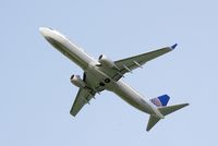 N39416 @ YVR - YVR takeoff