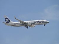 N552AS @ LAX - On final to runway 24 - by Helicopterfriend