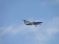 N585SW @ LAX - On final to runway 24 - by Helicopterfriend