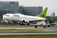 YL-BBJ @ LOWW - airBaltic @ VIE